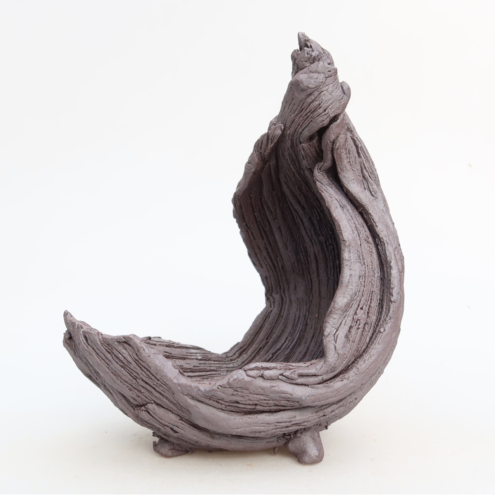 Ceramic Shell  14.5 x 11.5 x 20 cm, brown