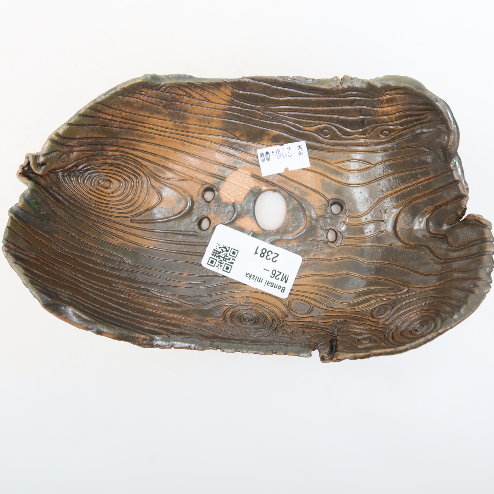 Ceramic Shell  16.5 x 11 x 6 cm, brown-green