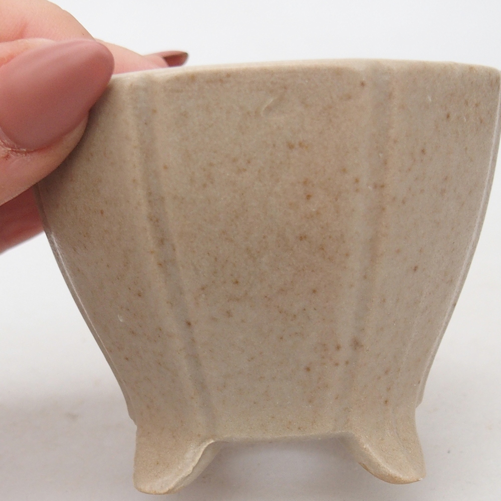 Ceramic bonsai bowl 7,5 x 7,5 x 6 cm, colour beige
