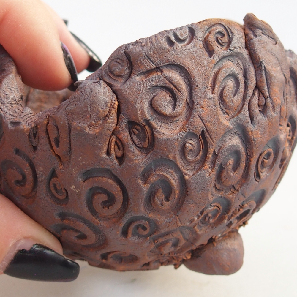 Ceramic Shell 8 x 7,5 x 7 cm , colour brown