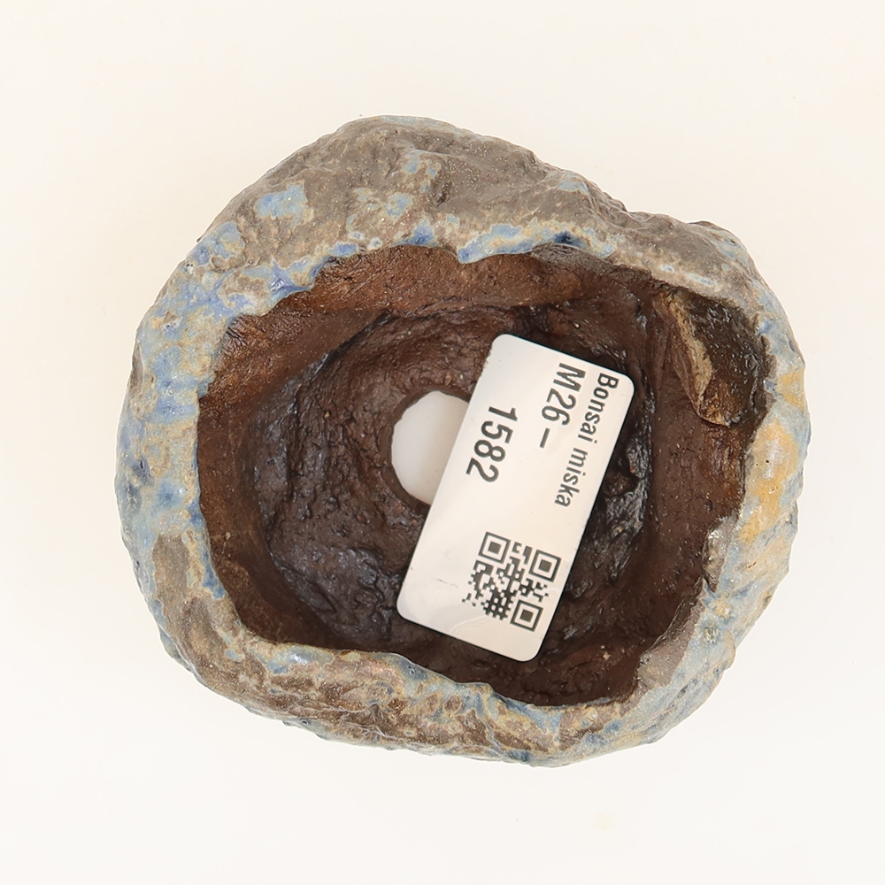 Ceramic Eggshell  6 x 5 x 5 cm, blue