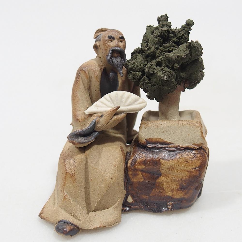 Ceramic figurine - Bonsaiista