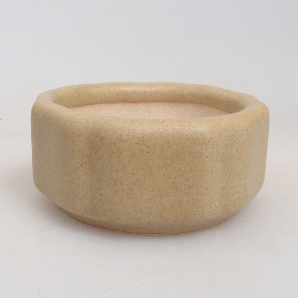 Mini bonsai bowl 4,5 x 4,5 x 2 cm, color brown