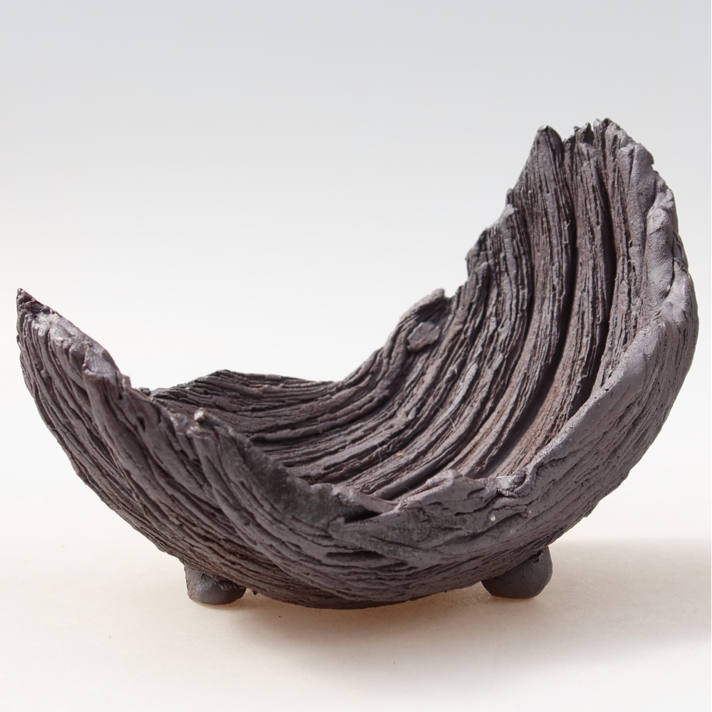 Ceramic Shell  14.5 x 11 x 12 cm, brown