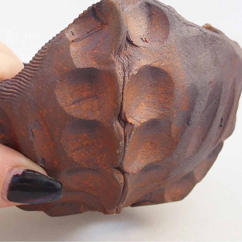 Ceramic Shell 11 x 10 x 6,5 cm , colour brown