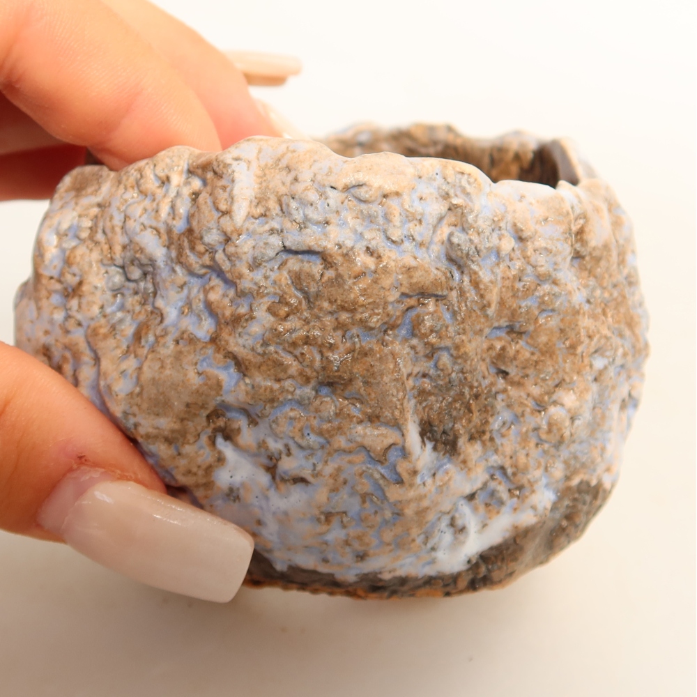 Ceramic Shell, 7.5 x 7 x 6 cm, blue-brown
