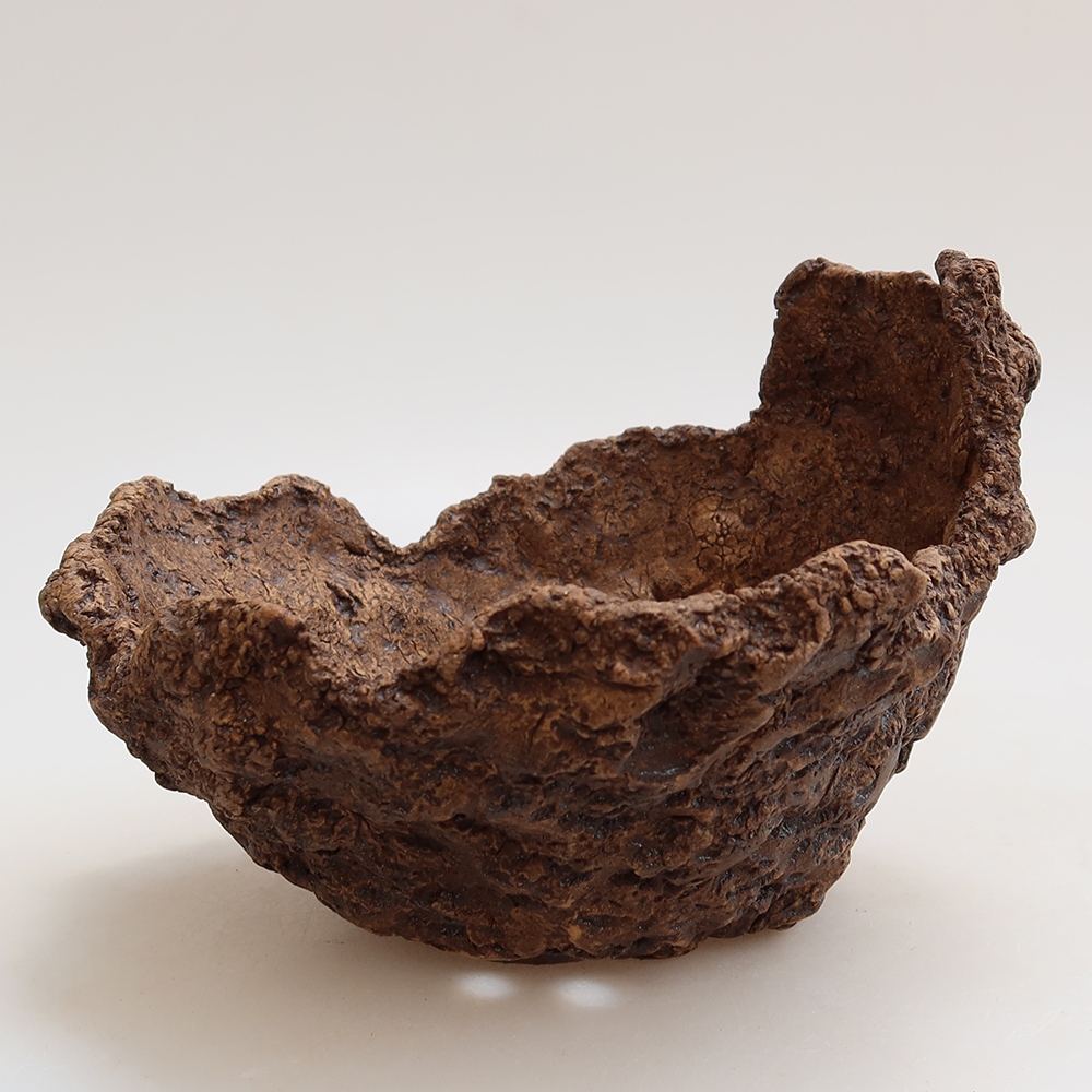 Ceramic Shell, 14.5 x 13 x 11.5 cm, brown