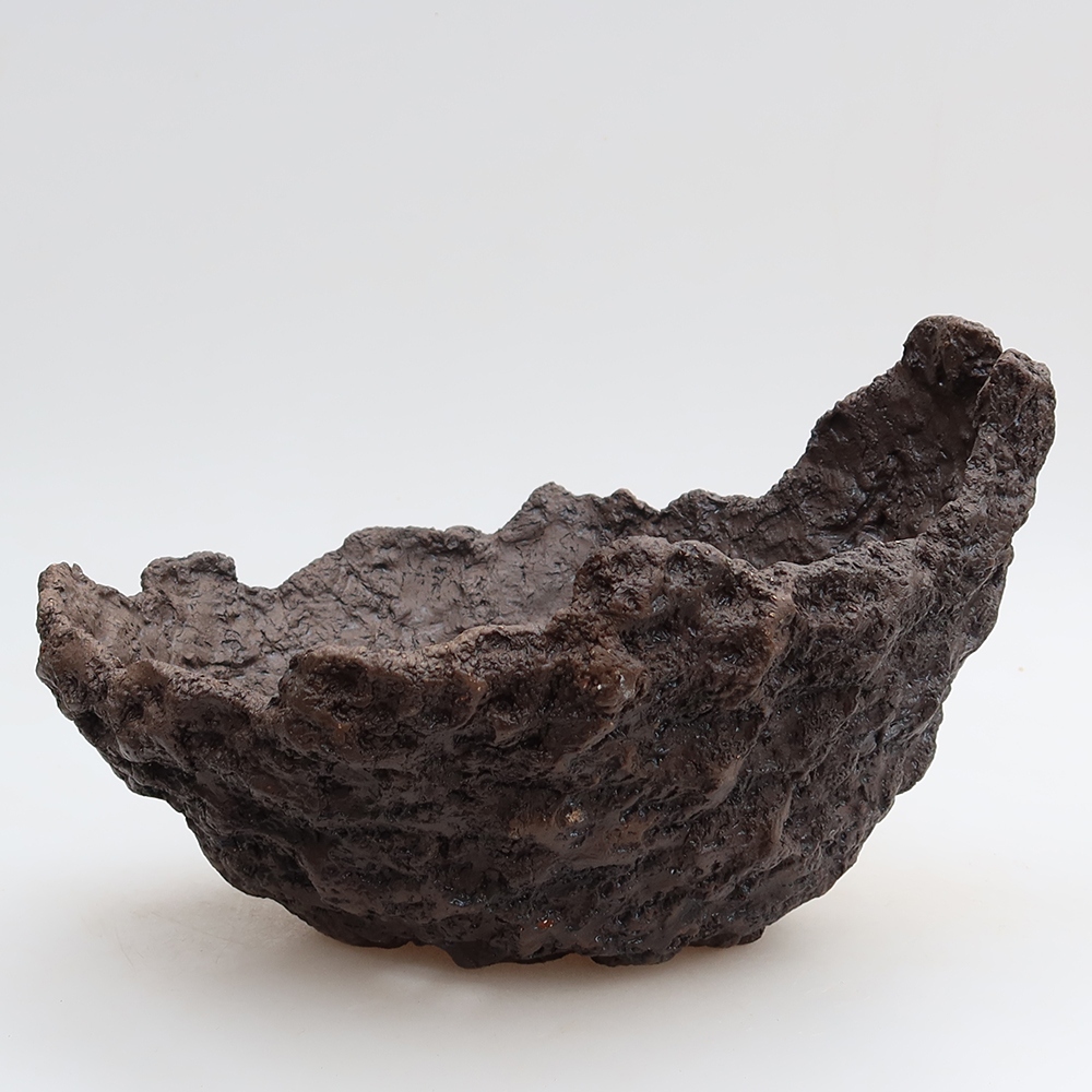 Ceramic Shell, 23 x 20.5 x 16 cm, brown