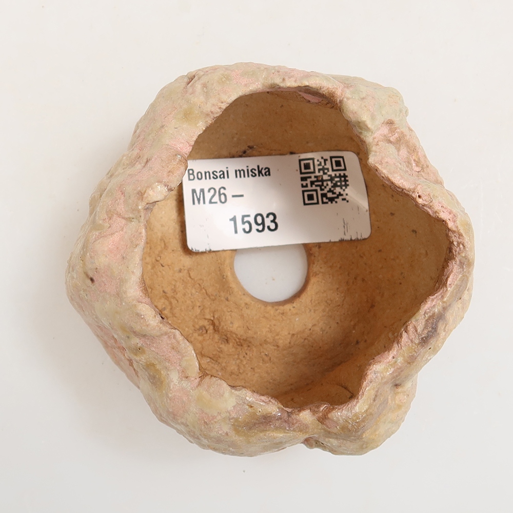 Ceramic Eggshell, 5.5 x 5.5 x 5.5 cm, pink