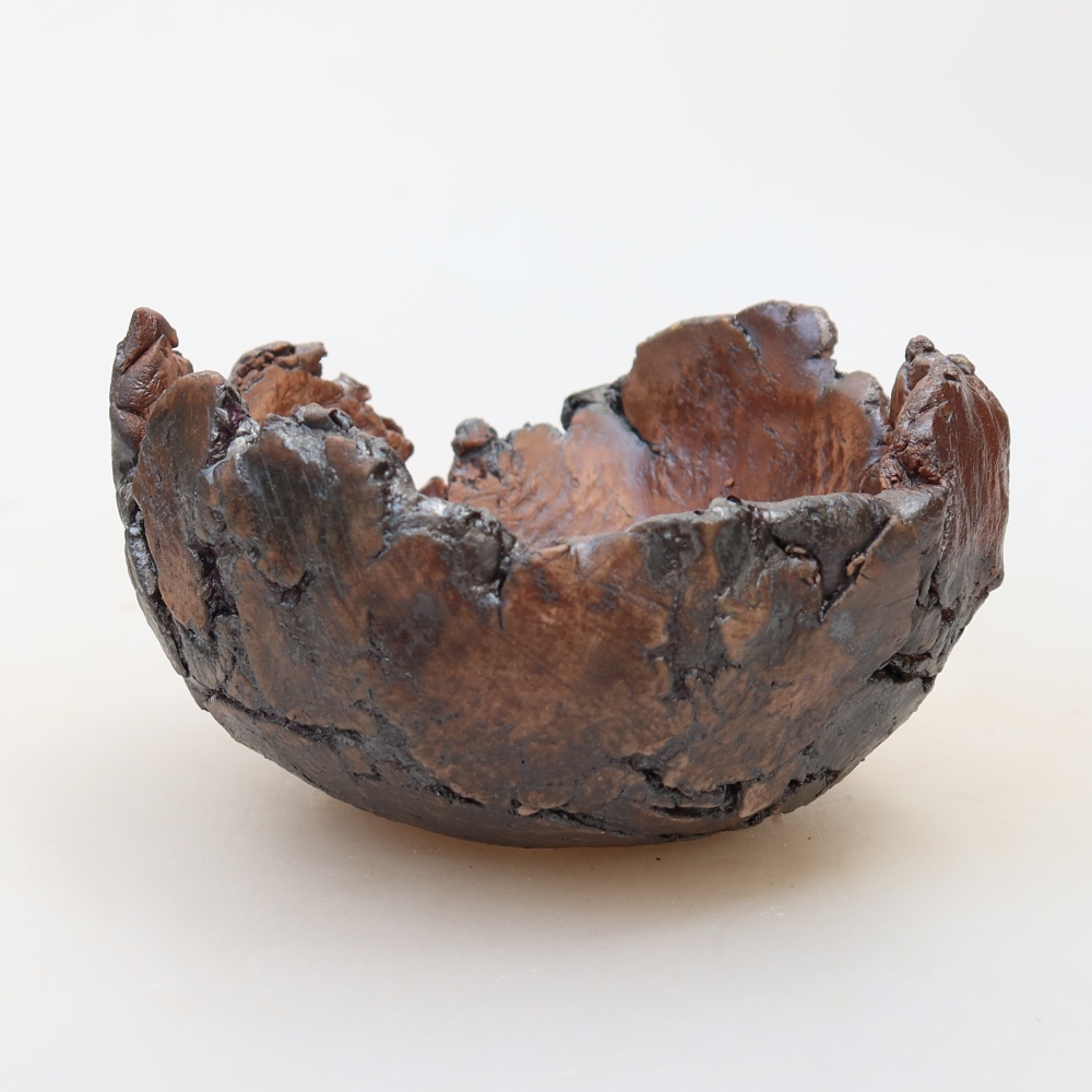 Ceramic Shell 11 x 10 x 6,5 cm , colour brown