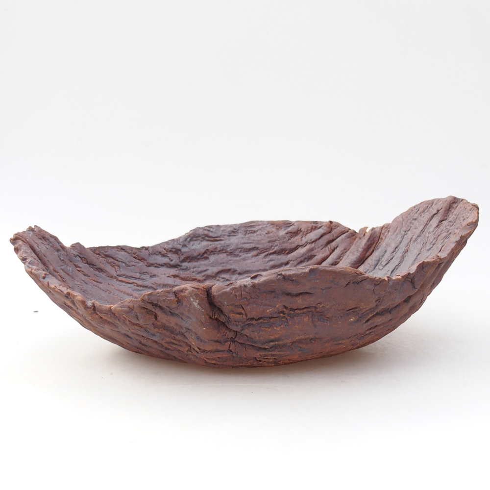 Ceramic shell 28 x 21 x 9 cm , colour brown