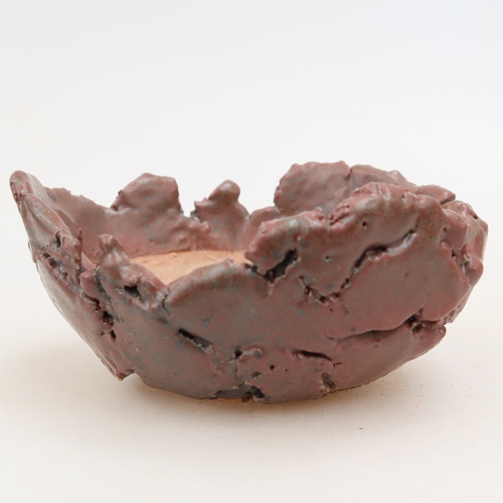 Ceramic Eggshell  11 x 10 x 5.5 cm, pink