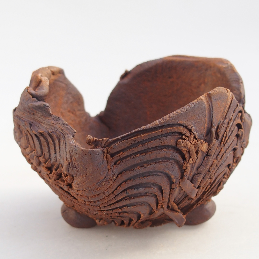 Ceramic Shell 8,5 x 8,5 x 6,5 cm , colour brown