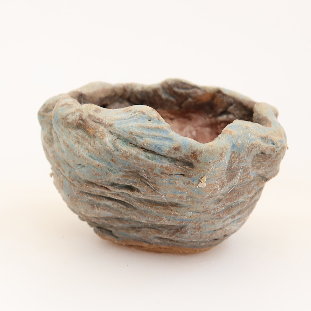 Ceramic Eggshell  5.5 x 5.5 x 4.5 cm, blue
