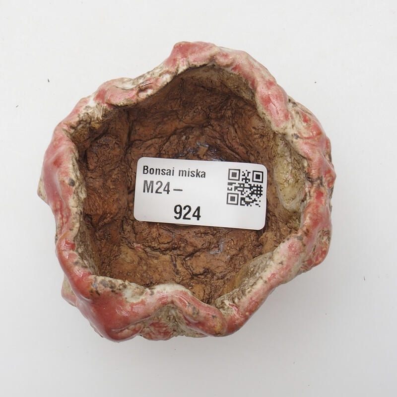 Ceramic shell 6 x 6 x 4 cm, color red and white