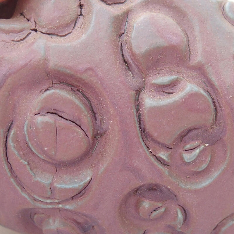 Ceramic shell 7 x 7 x 5.5 cm, color purple