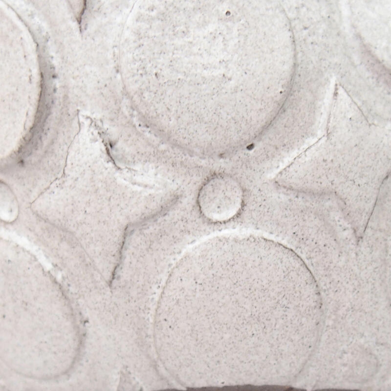 Ceramic shell 9 x 8 x 6 cm, color gray