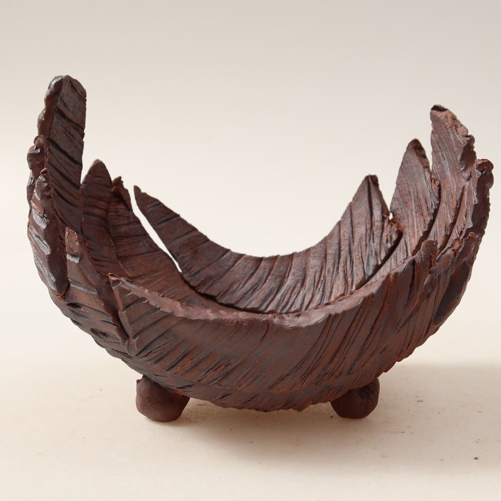Ceramic Shell  14.5 x 11 x 11 cm, brown