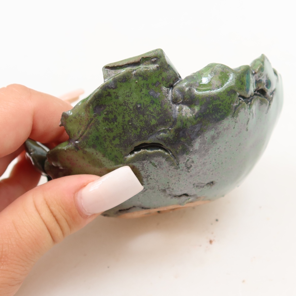 Ceramic Shell  11 x 10.5 x 5.5 cm, green