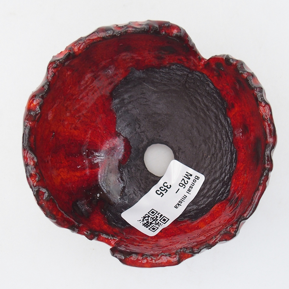 Ceramic shell 9,5 x 9 x 7 cm , colour red