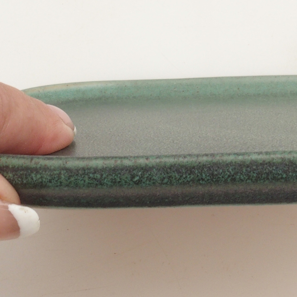 Ceramic bowl H36 - 17.5 x 15 x 1 cm green