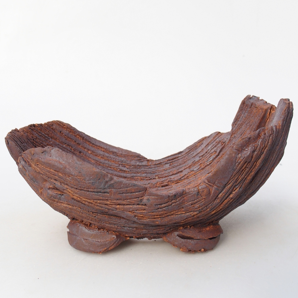 Ceramic Shell 16 x 10,5 x 8,5 cm , colour brown