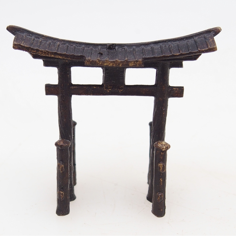 Metal figurine