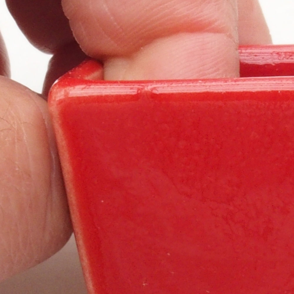 Mini bonsai bowl  3,5 x 3,5 x 3 cm, color red