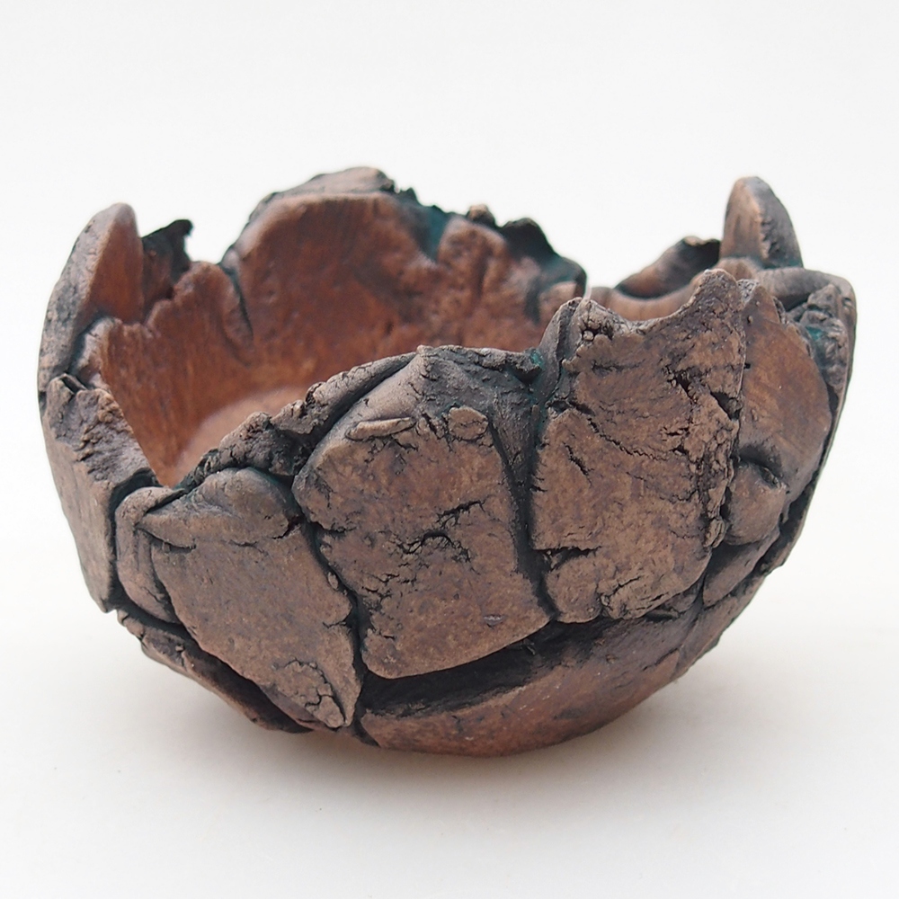 Ceramic Shell 9 x 8,5 x 6 cm , colour green