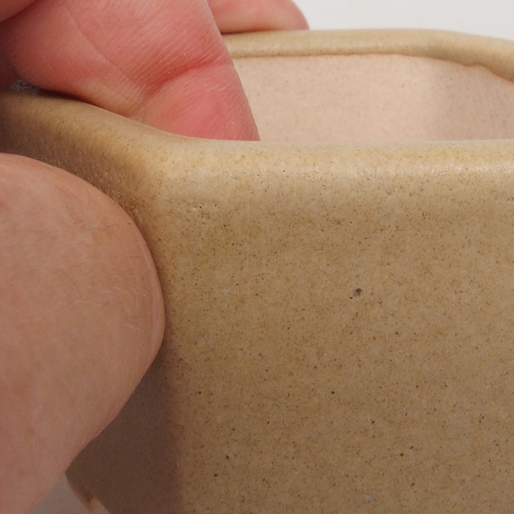 Mini bonsai bowl 6,5 x 6 x 4 cm, color brown