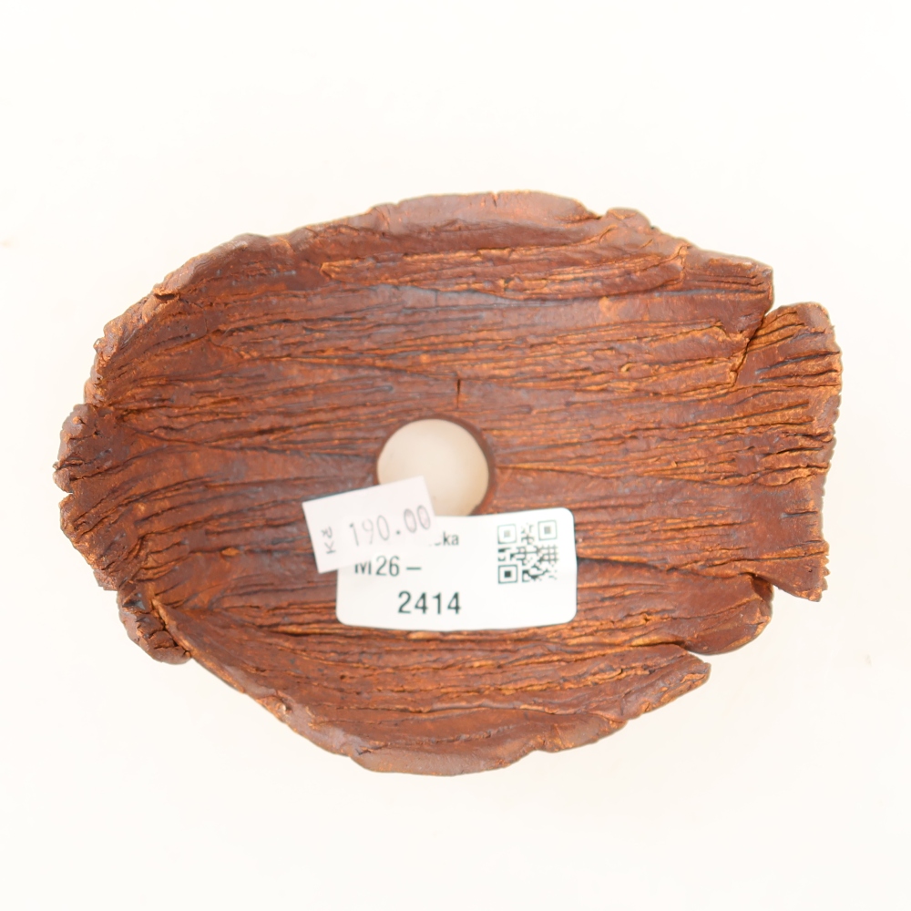 Ceramic Eggshell  10.5 x 9 x 7.5 cm, brown