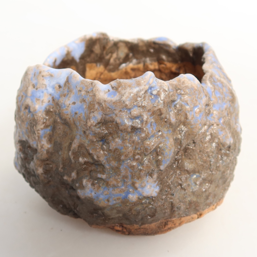 Ceramic Shell, 7.5 x 7 x 6 cm, blue-brown