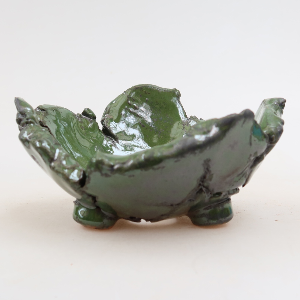Ceramic Shell  12 x 11 x 6.5 cm, green