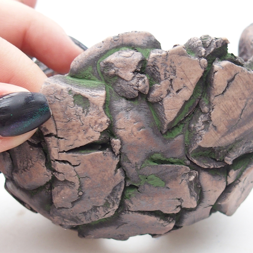 Ceramic Shell 10,5 x 10,5 x 8 cm , colour green