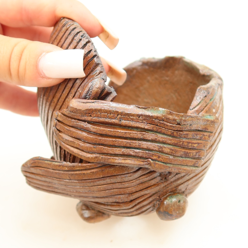 Ceramic Shell  11 x 9 x 10.5 cm, brown
