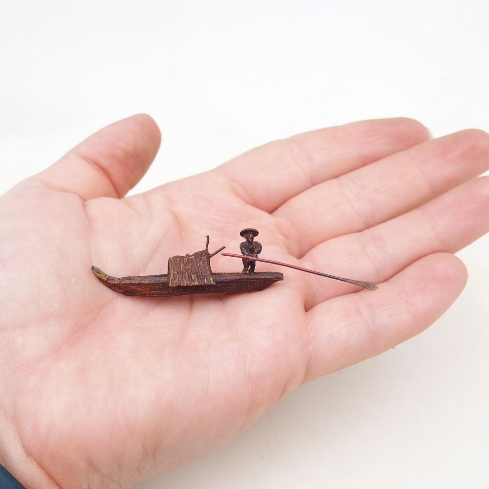 Metal figurine