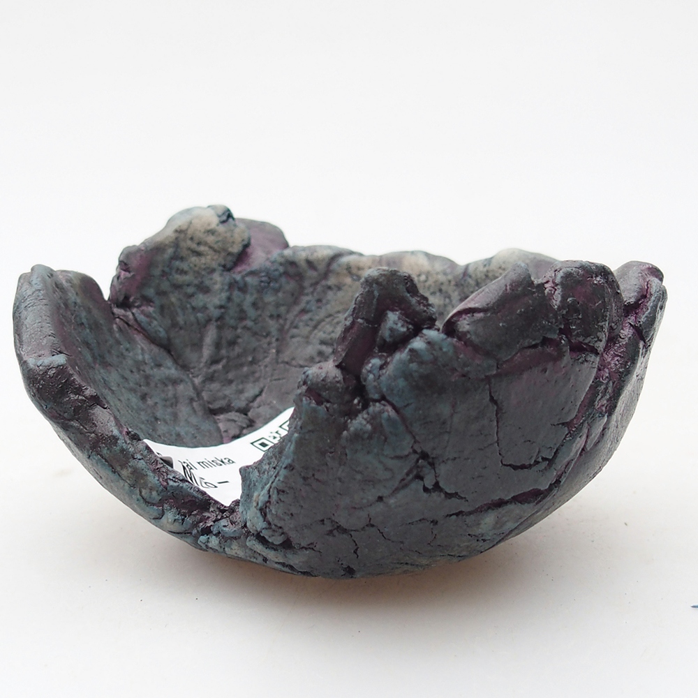 Ceramic Shell 9,5 x 8 x 4,5 cm , colour purple