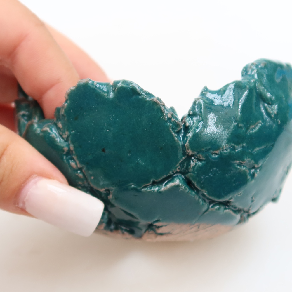 Ceramic Shell  9 x 8.5 x 6.5 cm, green
