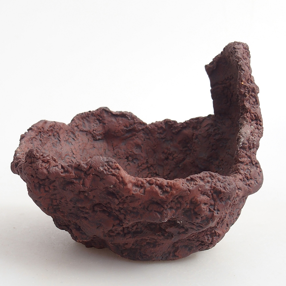 Ceramic Shell 9 x 7,5 x 9 cm , colour brown