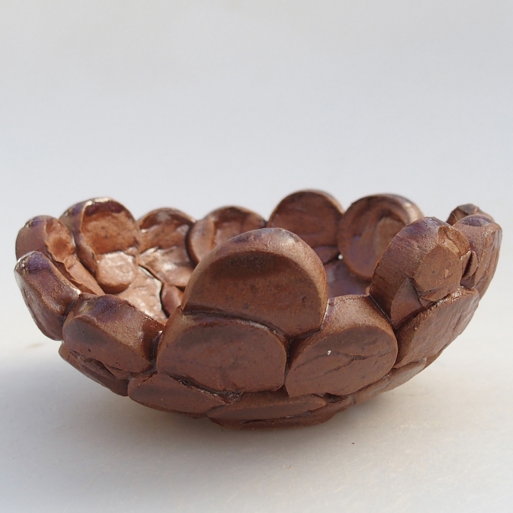 Ceramic Shell 8,5 x 8,5 x 4 cm , colour brown