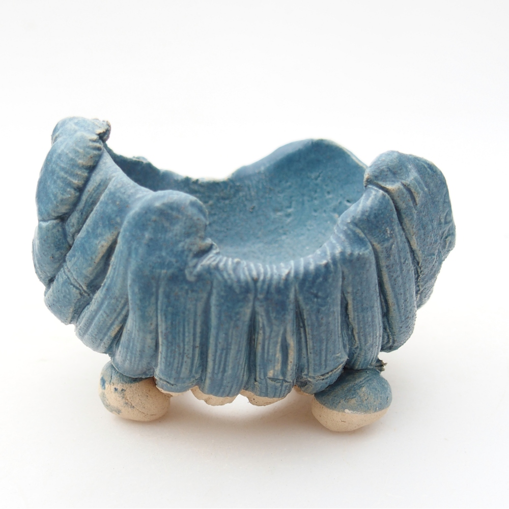 Ceramic shell 8,5 x 8,5 x 6,5 cm , colour blue
