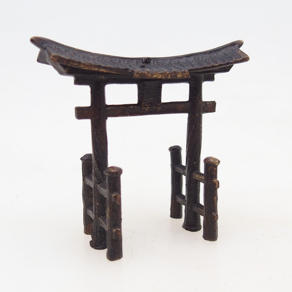Metal figurine