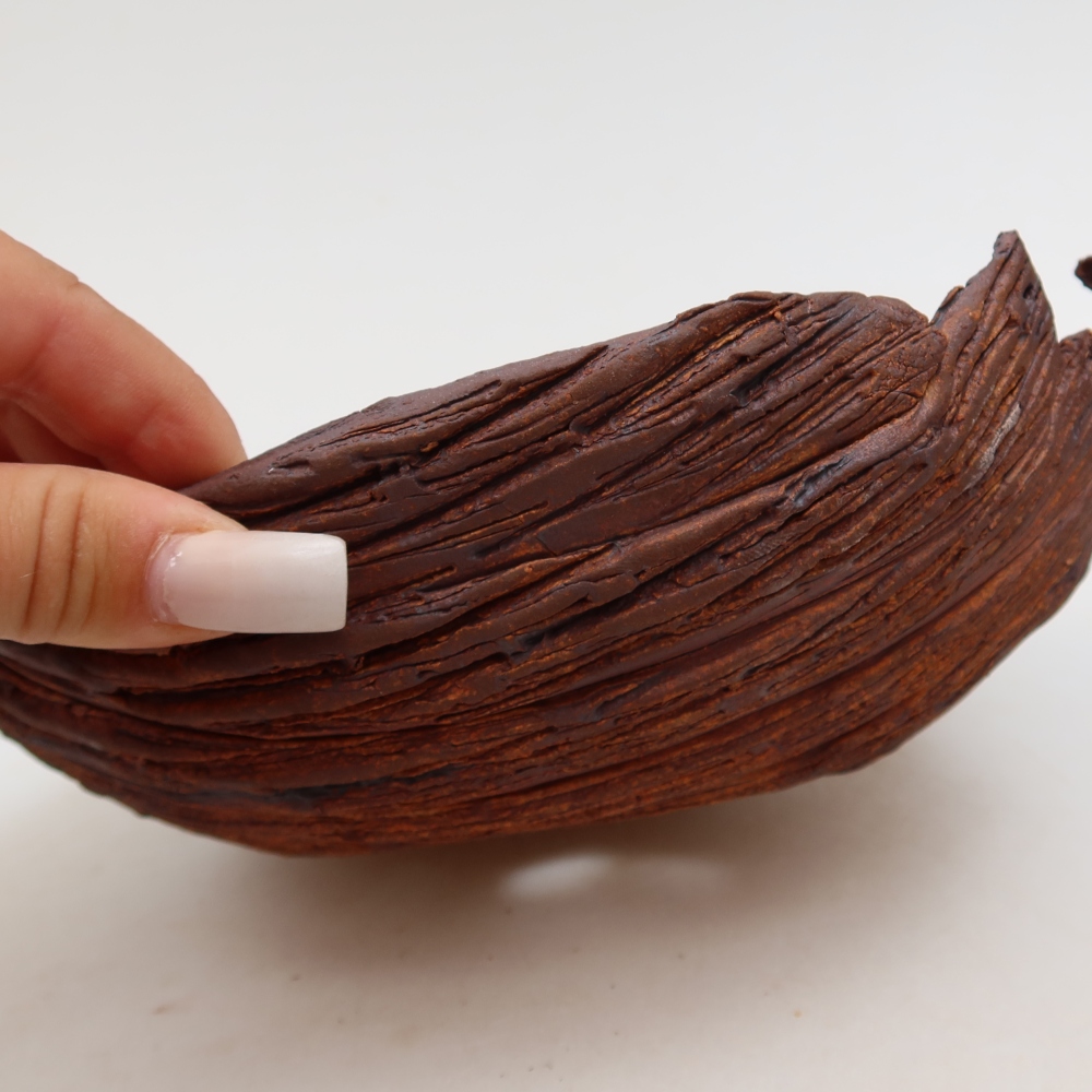 Ceramic Shell 20 x 17,5 x 7 cm , colour brown