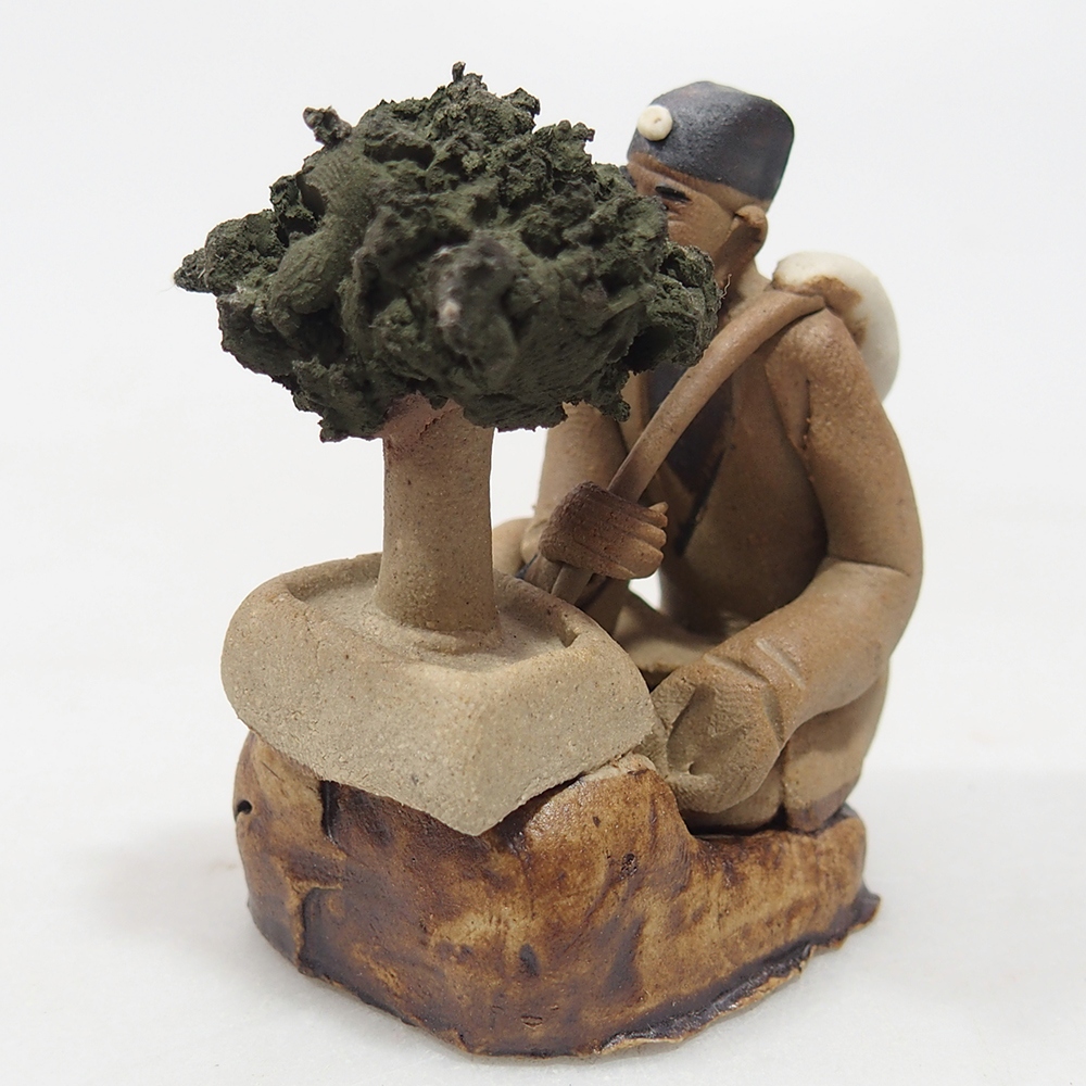 Ceramic figurine - Bonsaiista