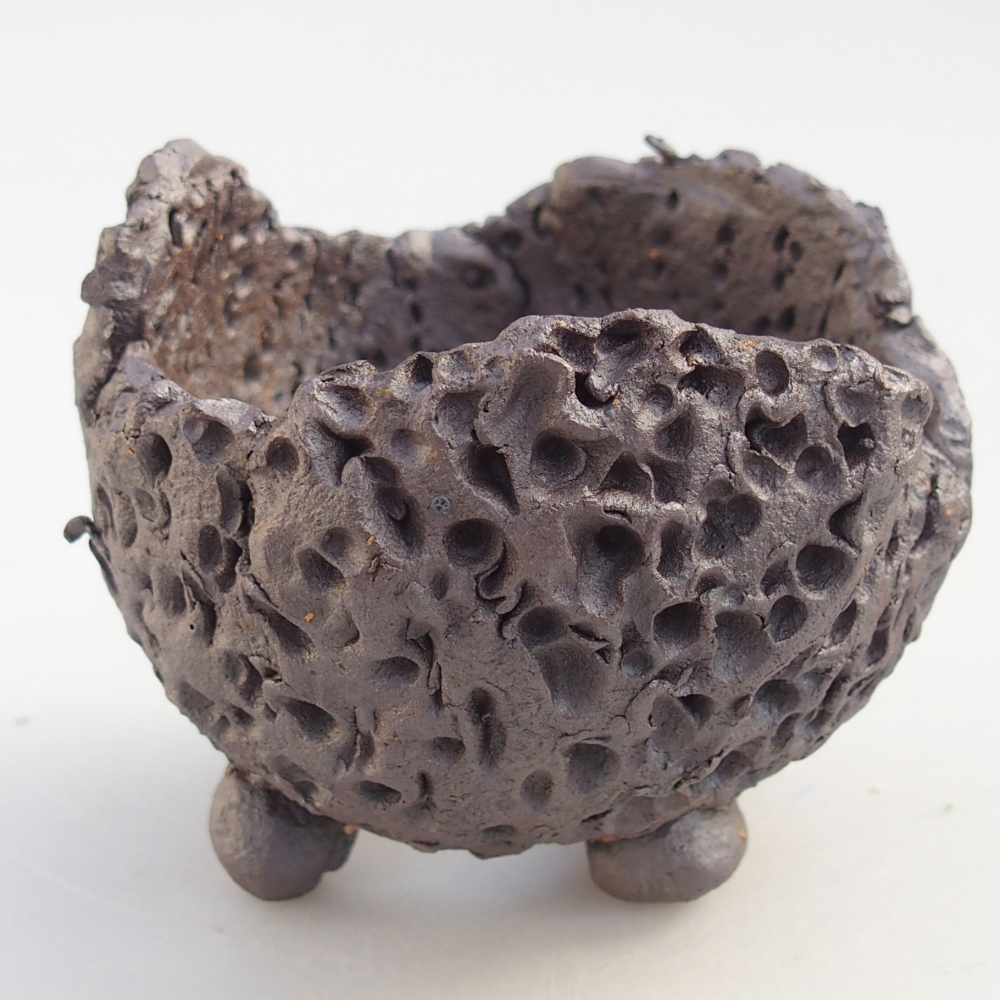 Ceramic Shell 8,5 x 8,5 x 7,5 cm , metallic colour