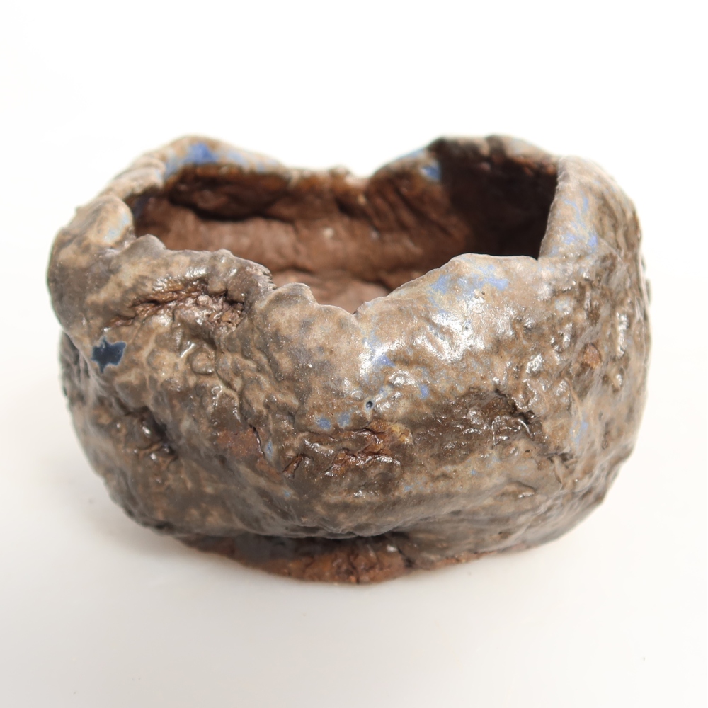 Ceramic Shell, 7 x 7 x 5.5 cm, blue-brown