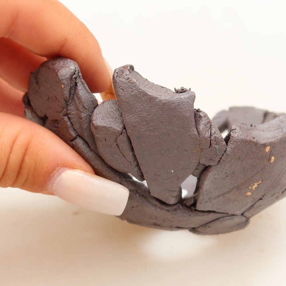 Ceramic Shell  10.5 x 9.5 x 5 cm, metallic color