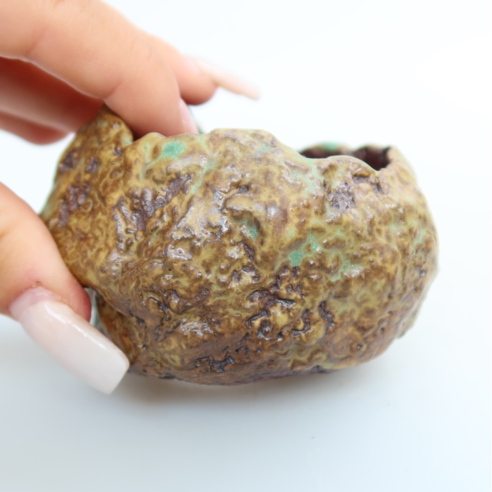 Ceramic Shell  6.5 x 6.5 x 5.5 cm, green