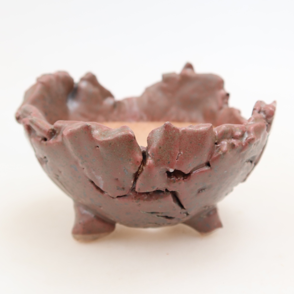 Ceramic Eggshell, 10.5 x 10.5 x 7 cm, pink