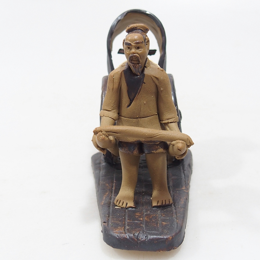 Ceramic figurine - carriage